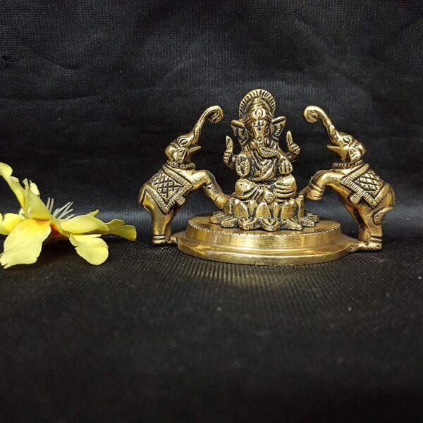 Ganesha With Hathi