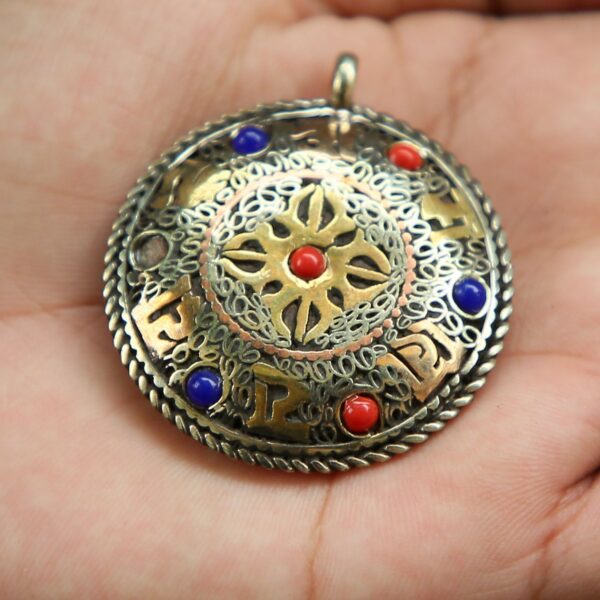 Pendant