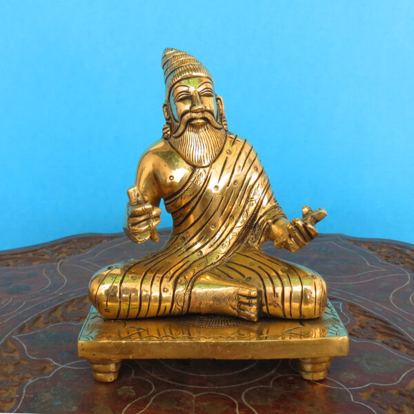 Thiruvalluvar Idol