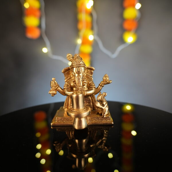 Brass Ganapati Worshipping Shivalinga 3.8 Inch KBH09936