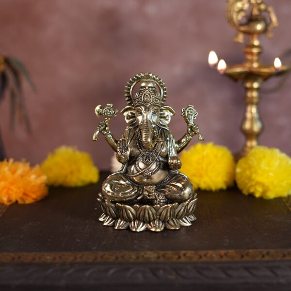 Brass Ganesha 4.8 Inch KBH09715