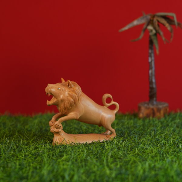 Wooden Lion 5 Inch KBH09751