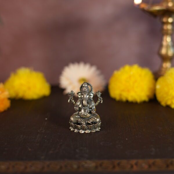 Brass Ganesha 2 Inch KBH09556