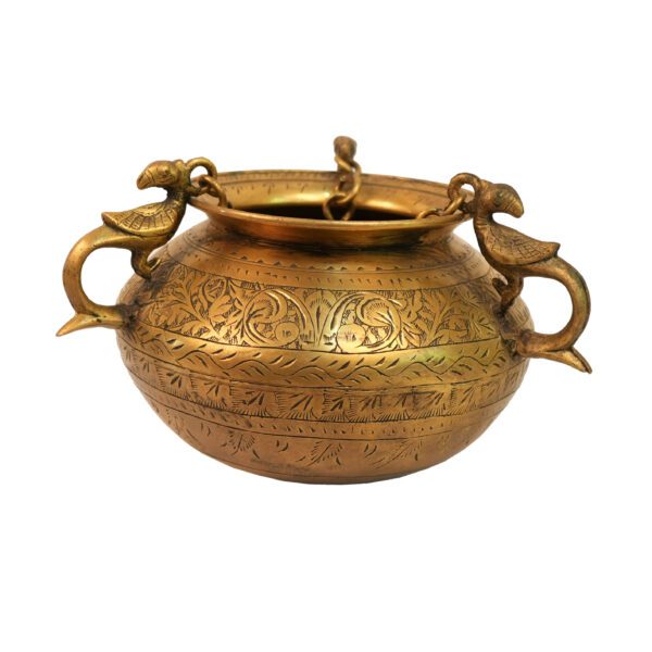 Brass Pot With Chain 7 Inch KBH09593