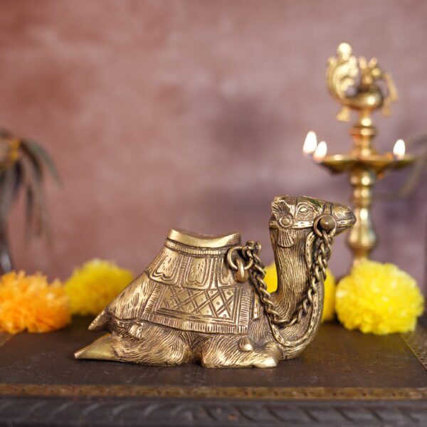 Brass Camel Sitting 3.8 Inch BH09597