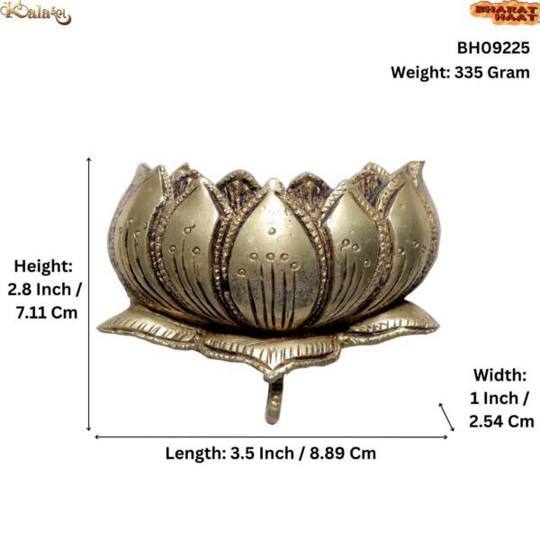 Brass Lotus Wal Hanging 2.8 Inch KBH09225