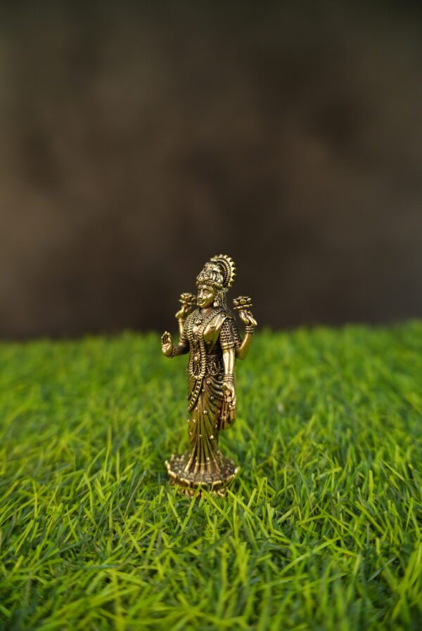 Brass Laxmi Ji 4.3 Inch KBH10188