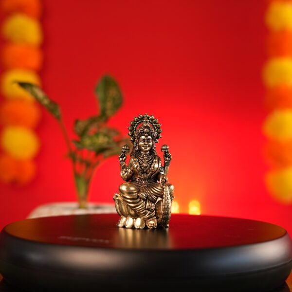 Brass Lakshmi 3.7 Inch BH09682