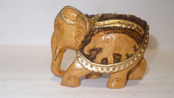 Wooden Elephant Medium 2.5 Inch KBH01862