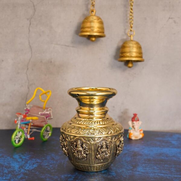KALARAMBH Brass lakshmi Pot 5.6 Inch, 1 Pcs BH10488