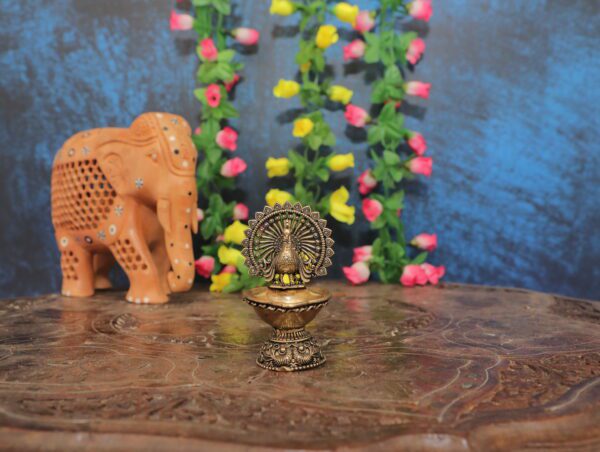 KALARAMBH Brass Peacock Diya 2.8 Inch, 1 Pcs BH10594