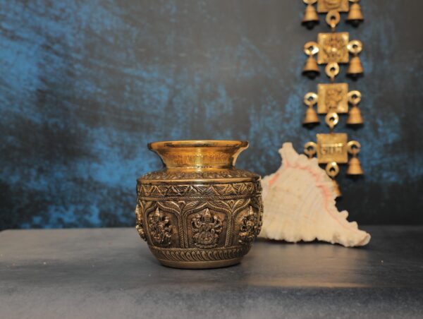 KALARAMBH Brass Laxmi Pot 5 Inch, 1 Pcs BH10629