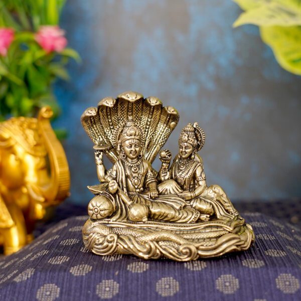 Brass Vishnu Laxmi 2.8 Inch KBH09567