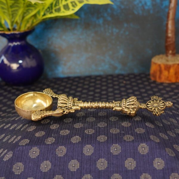 Brass Anchmani 6.5 Inch KBH10977