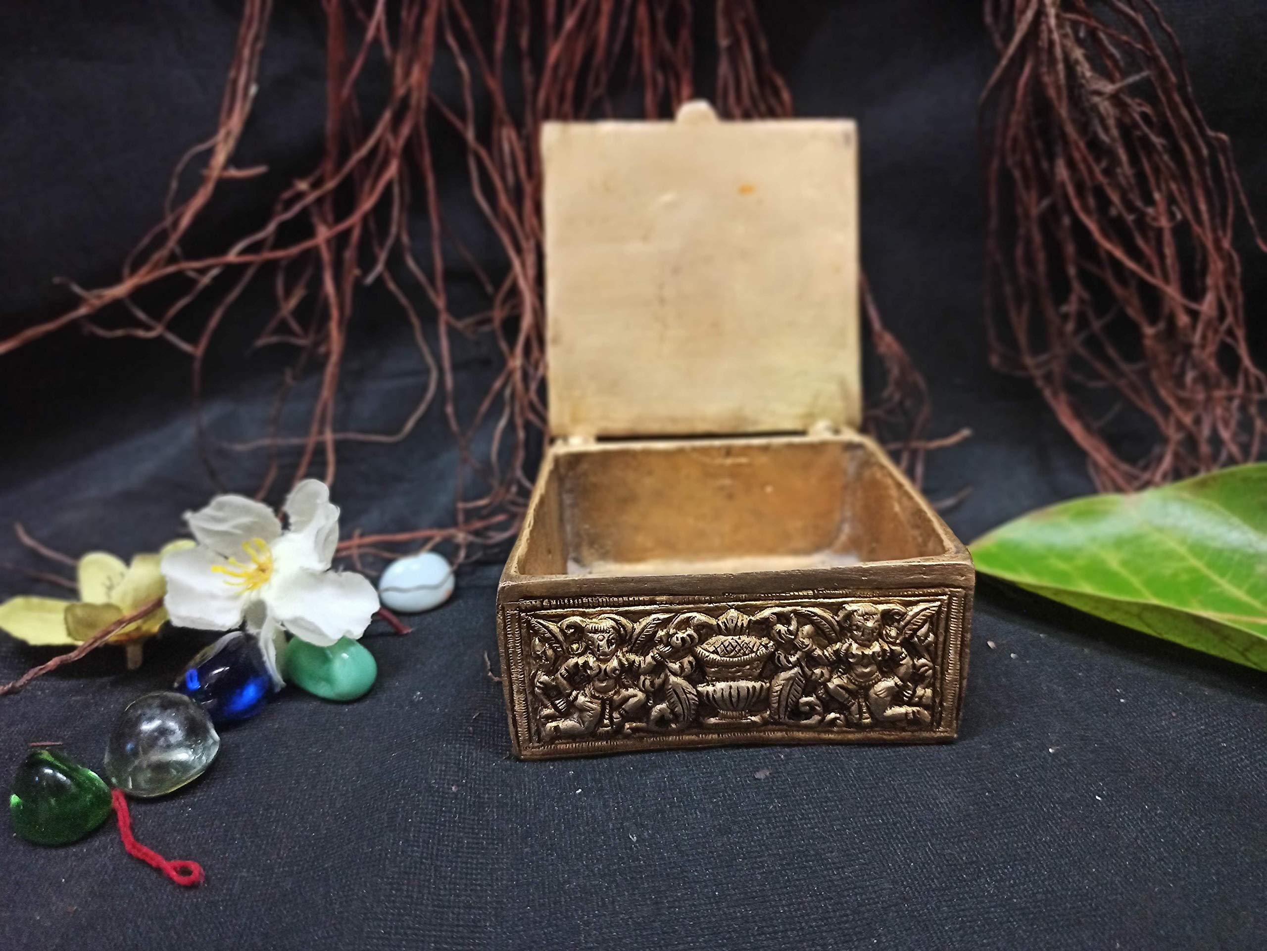 Brass jewellery box On Ganesha Design 1.6 Inch KBH00953 Brass jewellery box On Ganesha Design 1.6 Inch KBH00953