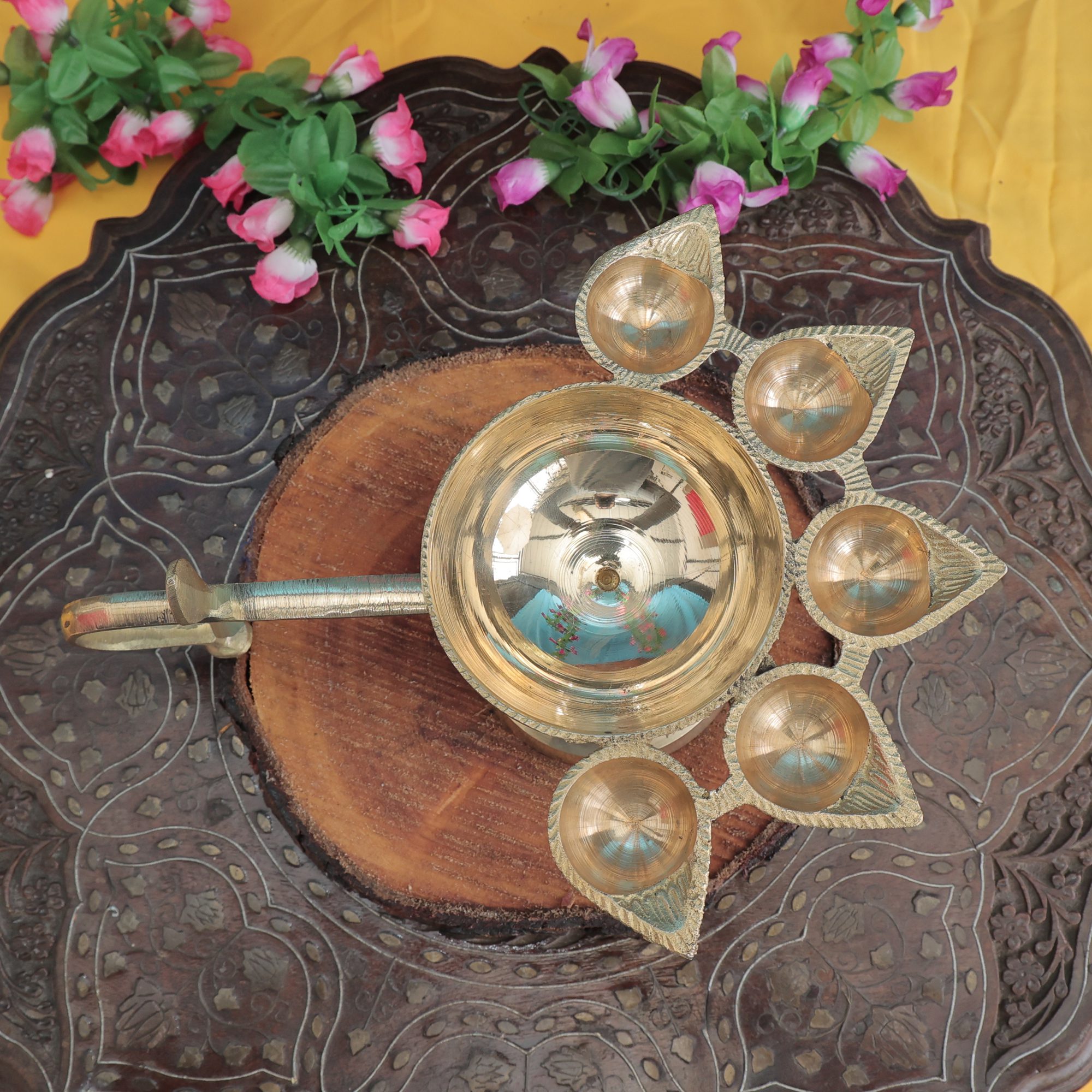Brass Aarati 3.2 Inch KBH11585 Brass Aarati 3.2 Inch KBH11585