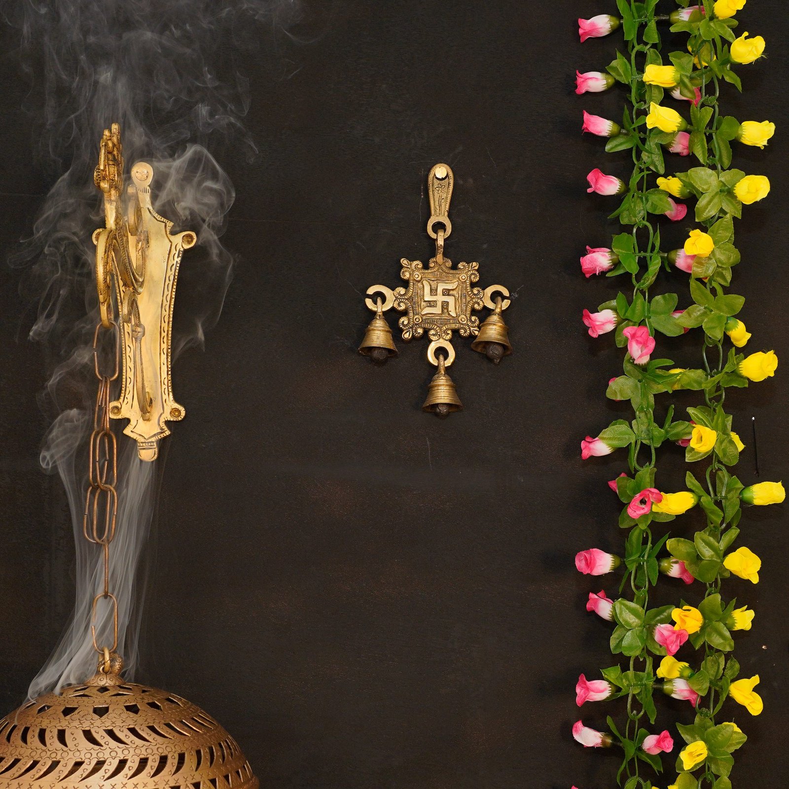 Brass Swastik Bell 7 Inch KBH08347 Brass Swastik Bell 7 Inch KBH08347