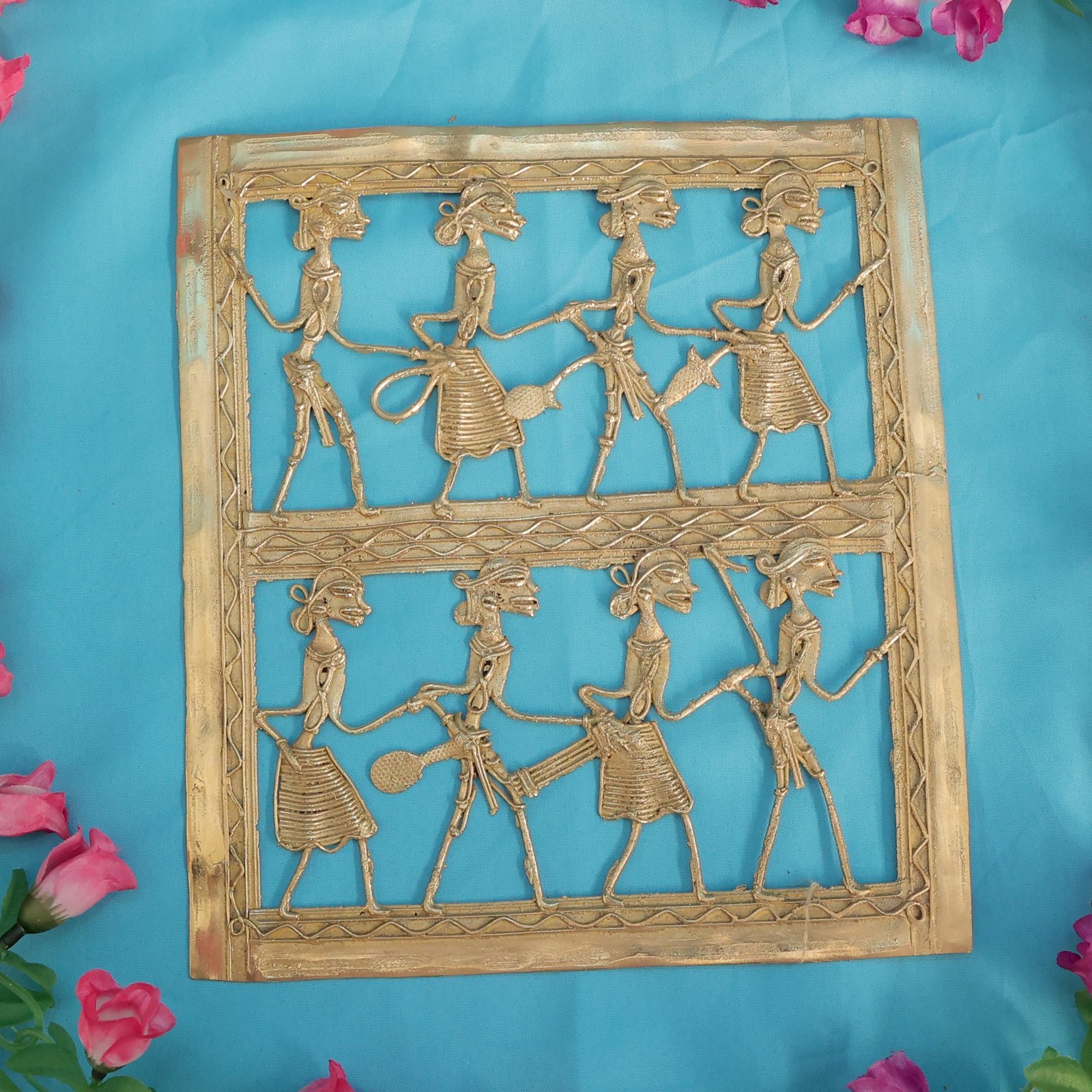 Brass Bastar Art Frame 8.8 Inch KBH11940