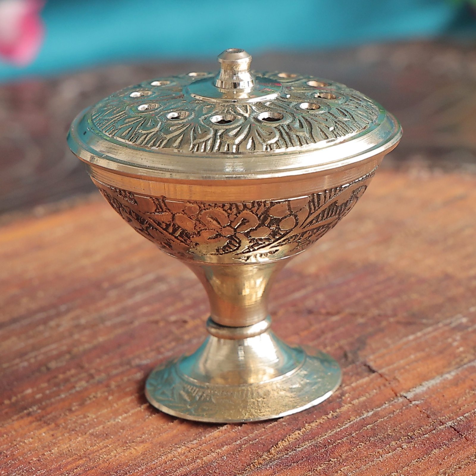 BH12366_n Brass Agarbatti Stand 2.3 Inch KBH12366