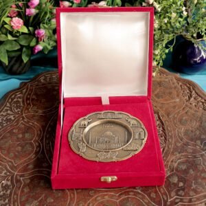 KALARAMBH Metal with Velvet box Taj Mahal Plate(WITH velvet box) 2.1 Inch, 1 Pcs