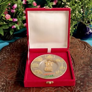 KALARAMBH Metal and velvet box Metal Plate India Mix Box 2.2 Inch, 1 Pcs