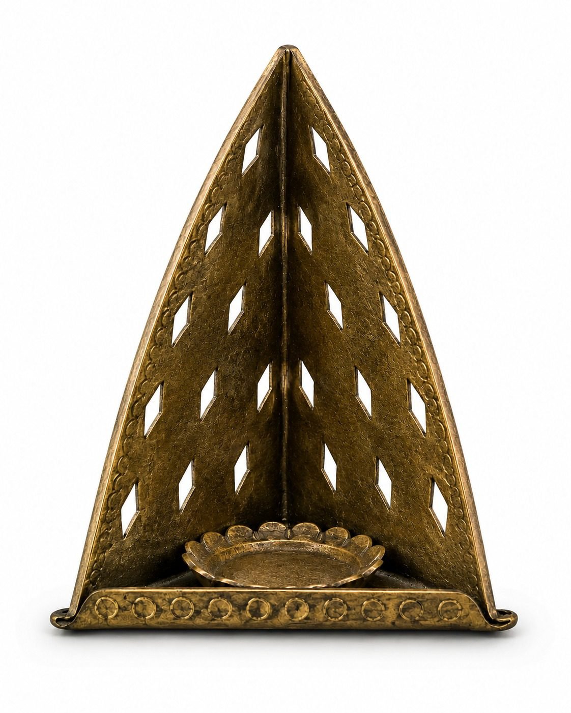 Brass diya stand 4.4 Inch kBH09862 Brass diya stand 4.4 Inch kBH09862